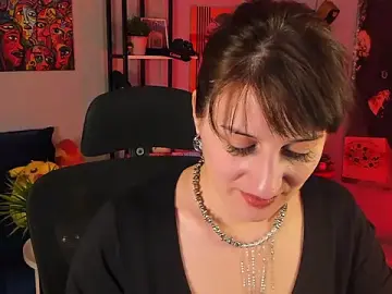 EmmaWheelers  live sex cam