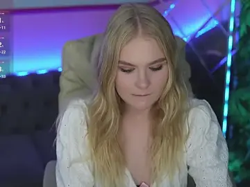 LeylaReeds  live sex cam