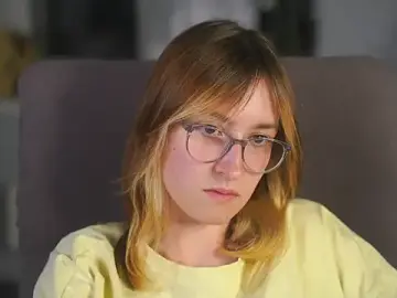 RomanaGulati  live sex cam