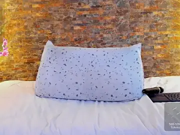 Adenile5  live sex cam