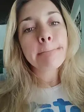Cameron_06  live sex cam