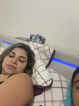Lainocentebebe  live sex cam