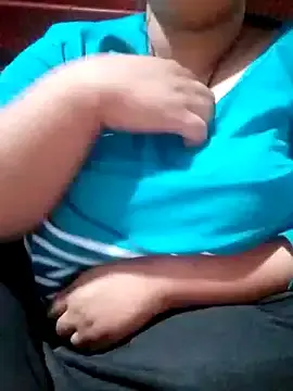 Hot_sexy_aunty11  live sex cam