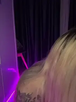 IcyLuna  live sex cam