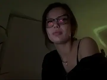 MilaTeen  live sex cam