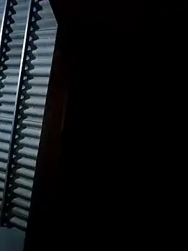 Sexxy-vixen  live sex cam