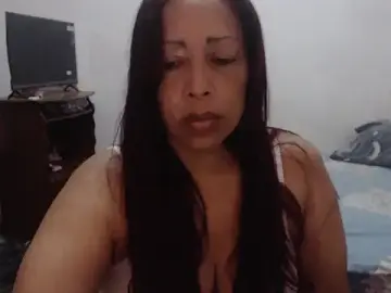 Emylyymature  live sex cam