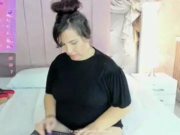 Evelynmature19  live sex cam