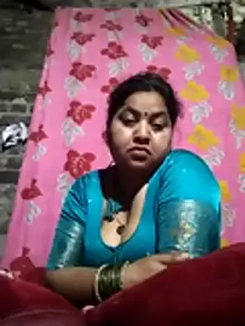 Saxybhabhi4  live sex cam