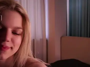 EdlinAlliston  live sex cam