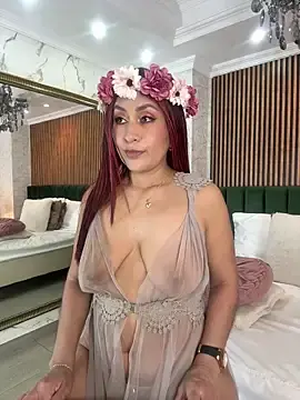 MonicaMoret  live sex cam