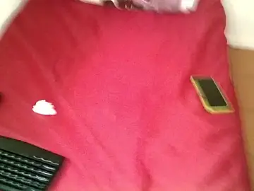 Preeetty_bitch  live sex cam