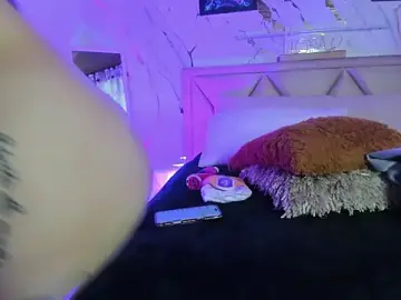 Nicolledb  live sex cam