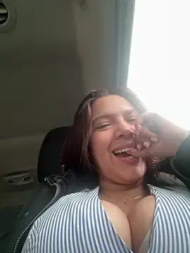 Kamila_Summers  live sex cam