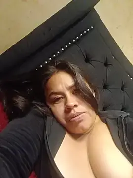Rozane_Noire  live sex cam