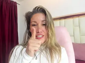 _Caroliina  live sex cam