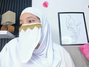 Malak_nanyy  live sex cam