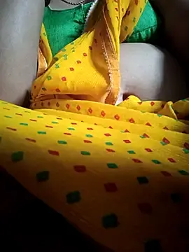 Pyarisuman  live sex cam