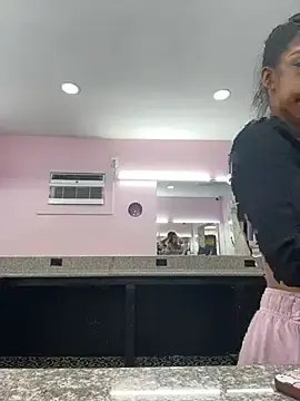 Roxxylovesyou  live sex cam