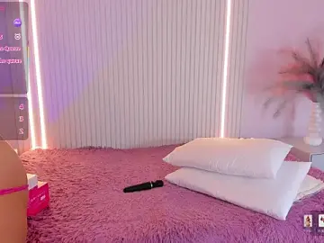 EmilyEvans7  live sex cam