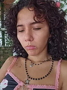 Isabella_Stark  live sex cam
