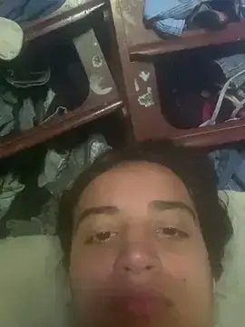 Larissa41  live sex cam