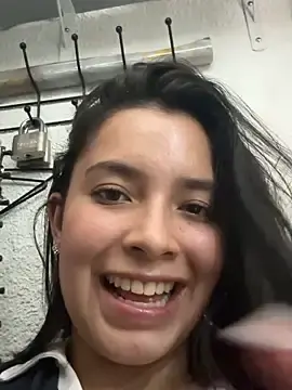 Miss_Bella_Flame  live sex cam