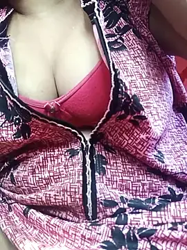 Sweet_Riya69  live sex cam
