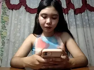 ThanhKalinowski  live sex cam