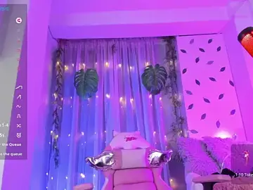 Aquamarinebubble  live sex cam