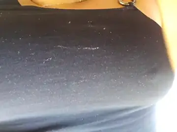 Inusualmami  live sex cam