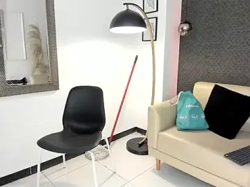 Nina_voss  live sex cam