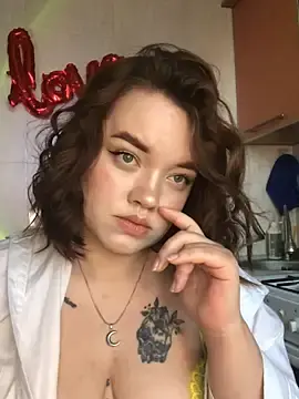 FoxyyMoon  live sex cam