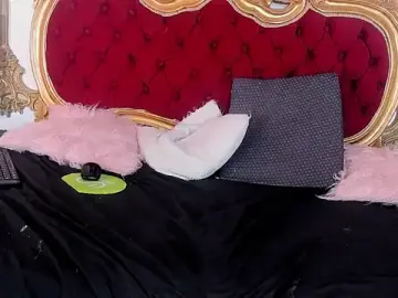 Cristal_Bons  live sex cam
