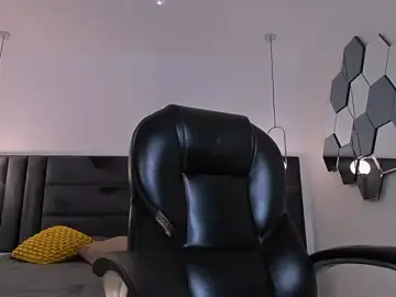 KylaMorrison  live sex cam