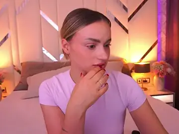 LindsieGreyy  live sex cam