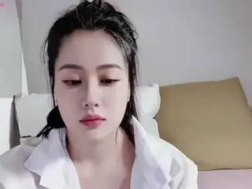 Mumu689  live sex cam