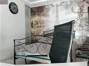 One_of_the_girls  live sex cam