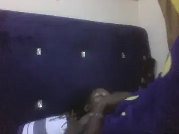 Kimzz-2000  live sex cam