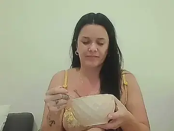 Libuska18  live sex cam