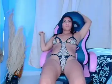 Lucy_latina3333  live sex cam