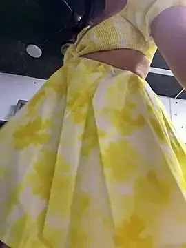 Lunaluxury22  live sex cam