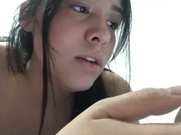 Prettyrubi  live sex cam