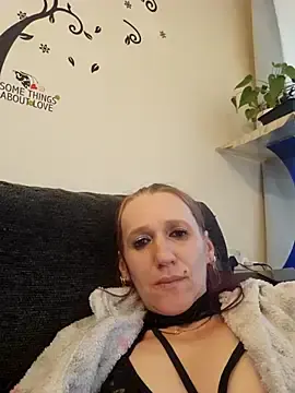 Simonabarbu  live sex cam