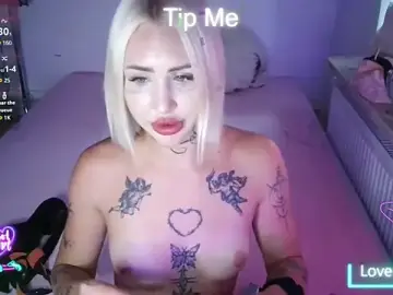 Yourscirilla  live sex cam