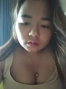 Olinaa999  live sex cam