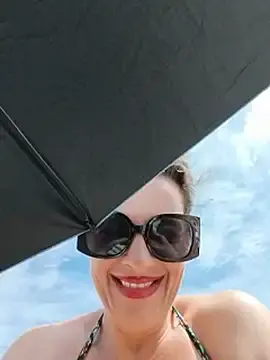 RebeccaNoble  live sex cam