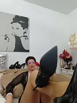 RebeccaNoble  live sex cam