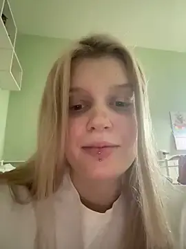 SilentAny  live sex cam