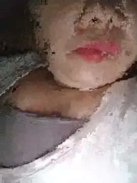 Tindraa1  live sex cam